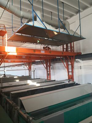 Bon prix Ligne d'anodisation verticale semi-automatique d'une capacité de 2000T/M pour finition de surface personnalisable de profilés en aluminium En ligne