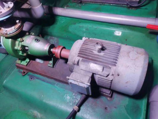 Bon prix Série de pompe centrifuge d'IHF 5.5kw pour le processus de traitement des eaux résiduaires en ligne