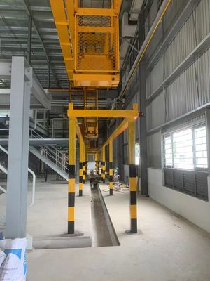 Méthode de soutirage manuel de traitement de système de ligne d'anodisation horizontale