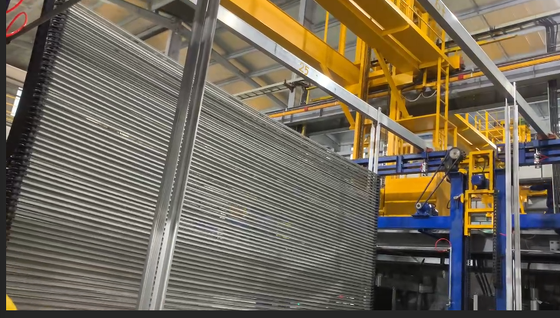 Bon prix 500~1200 T/M Ligne d'anodisation automatique en aluminium avec une résistance stable à la corrosion et une finition de couleur constante En ligne